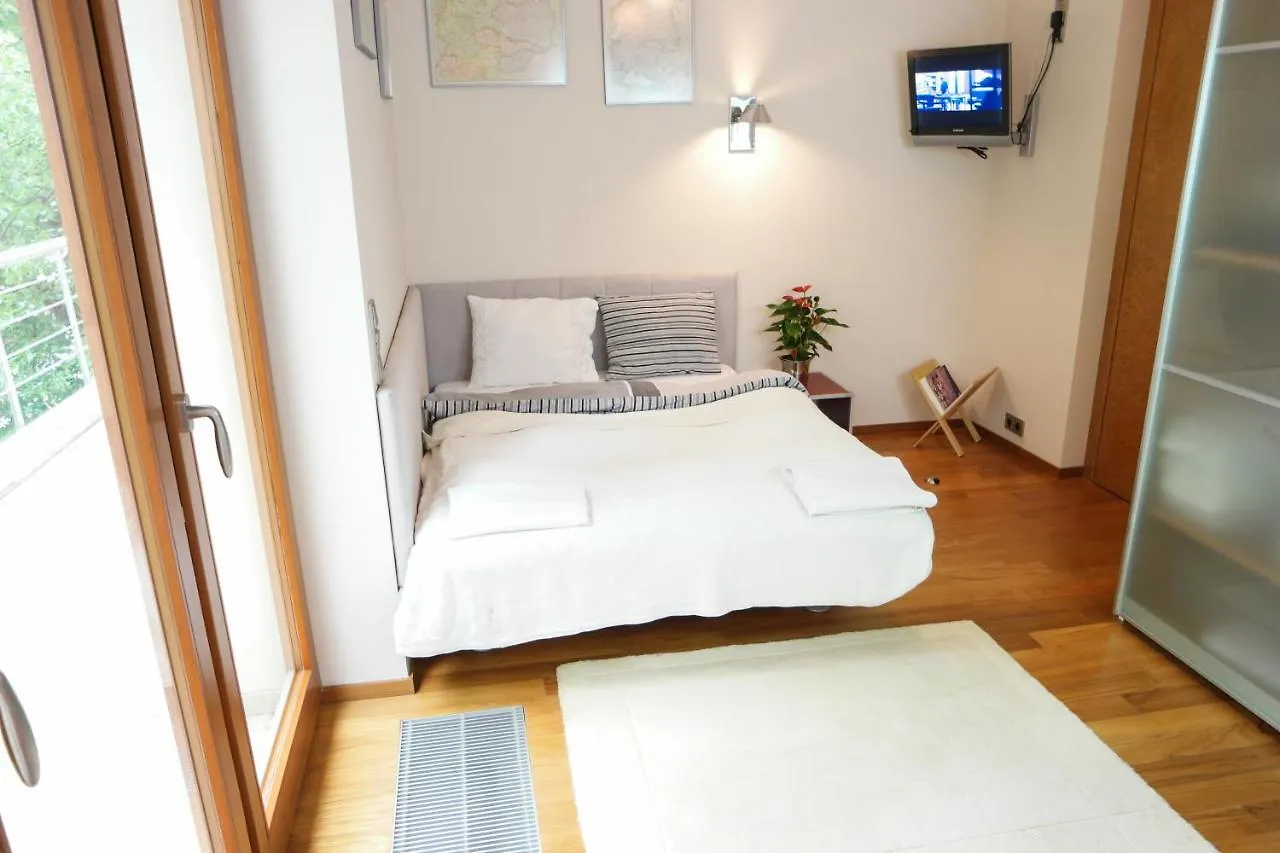 Huge Luxury Central Prague Villa, 6 Beds And Baths, Terraces, Double Garage Czechy